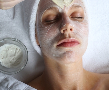 Mother’s Day Whipped Berry & Cocoa Facial